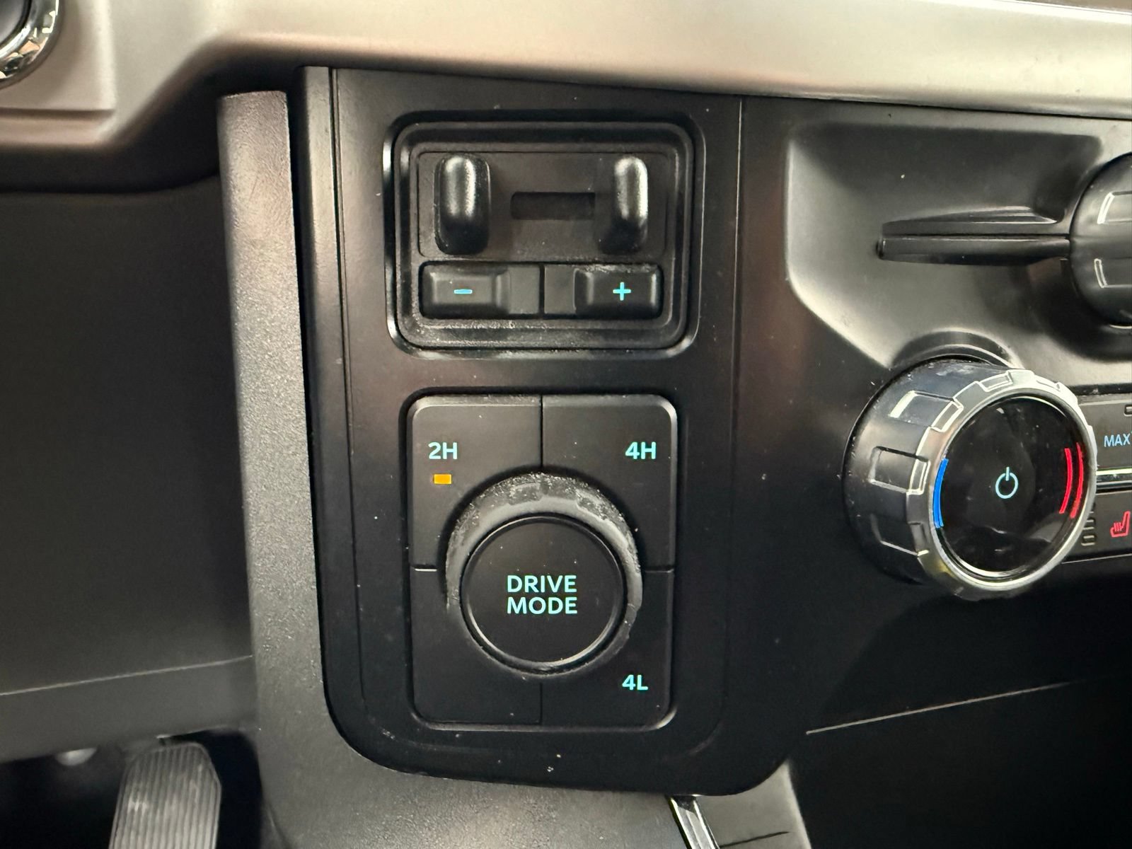 Used 2023 Ford F150 XLT w/ Equipment Group 302A High AWD/4WD image 19