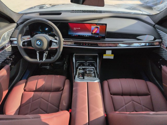 New 2026 BMW 750e xDrive image 15