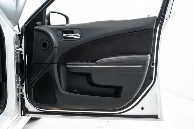 Used 2015 Dodge Charger SRT Hellcat image 26