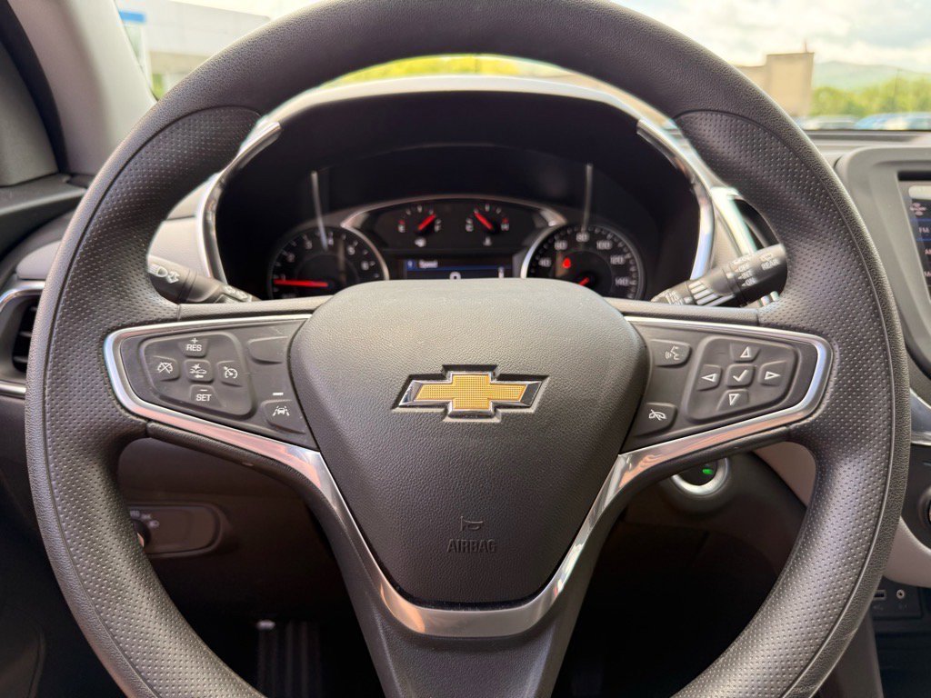 Used 2023 Chevrolet Equinox LS w/ LS Convenience Package image 7