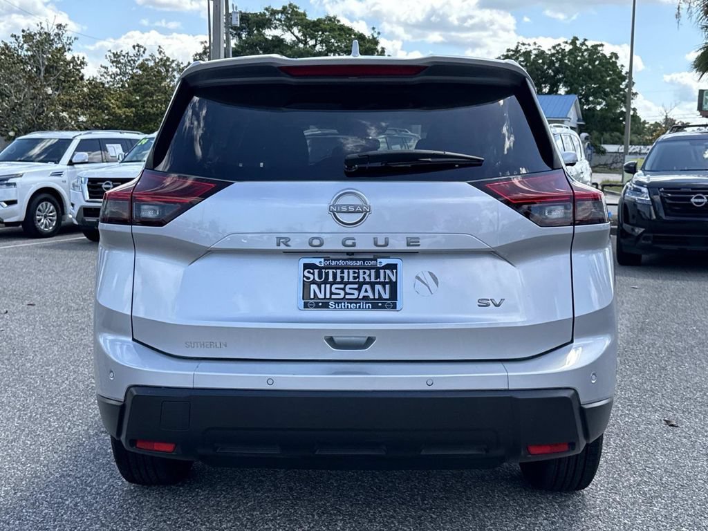 Certified 2024 Nissan Rogue SV FWD image 6