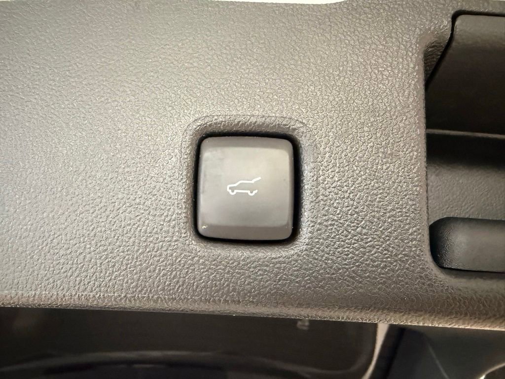 Used 2023 Ford Escape ST-Line w/ Tech Pack #1 AWD/4WD image 14