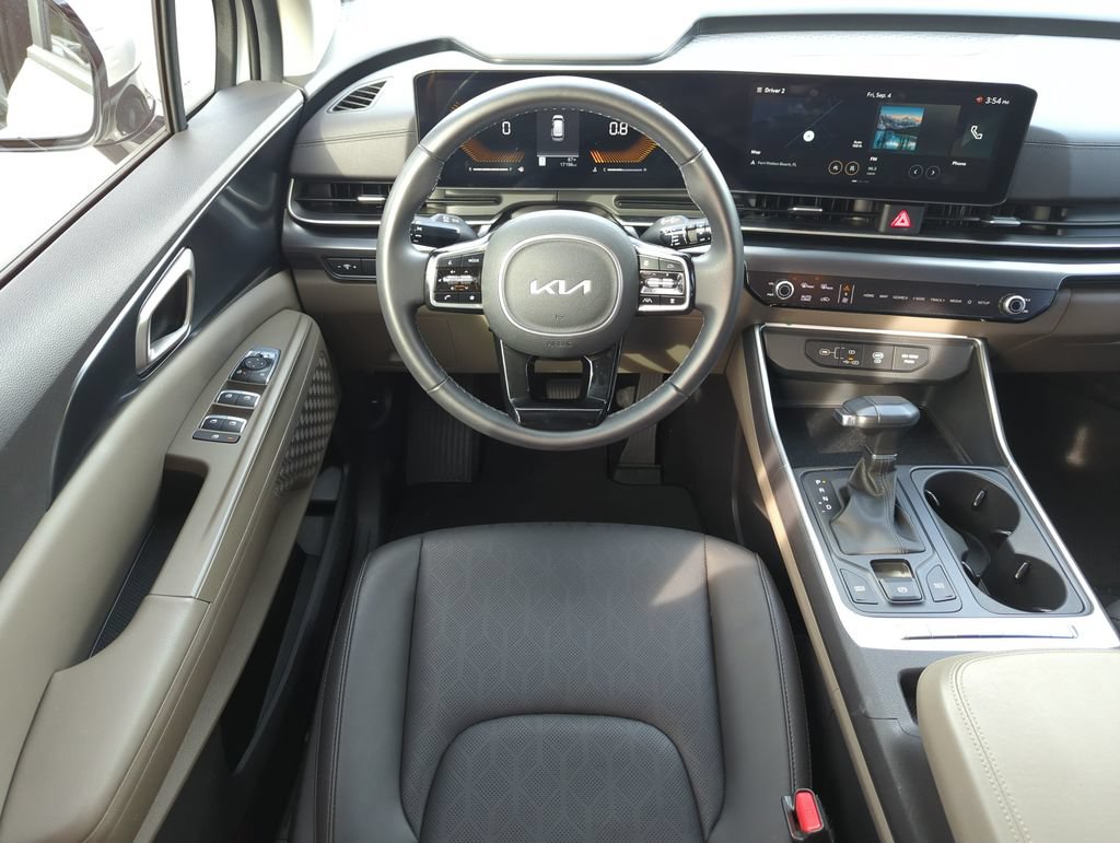 Used 2026 Kia Carnival FWD image 14