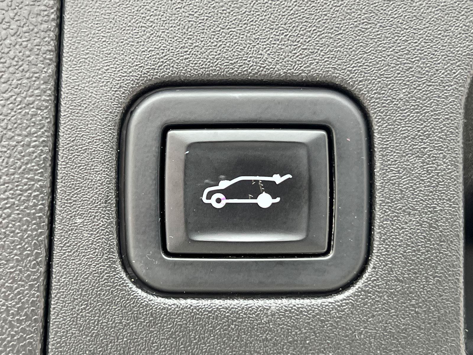 Used 2020 Cadillac XT5 Premium Luxury FWD image 19
