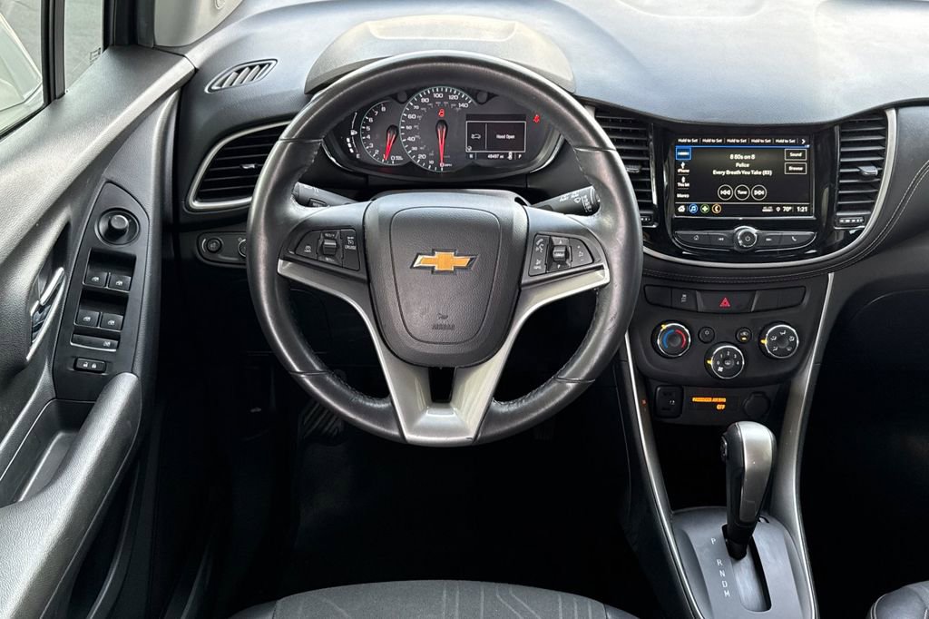 Used 2018 Chevrolet Trax LT w/ LT Convenience Package image 21
