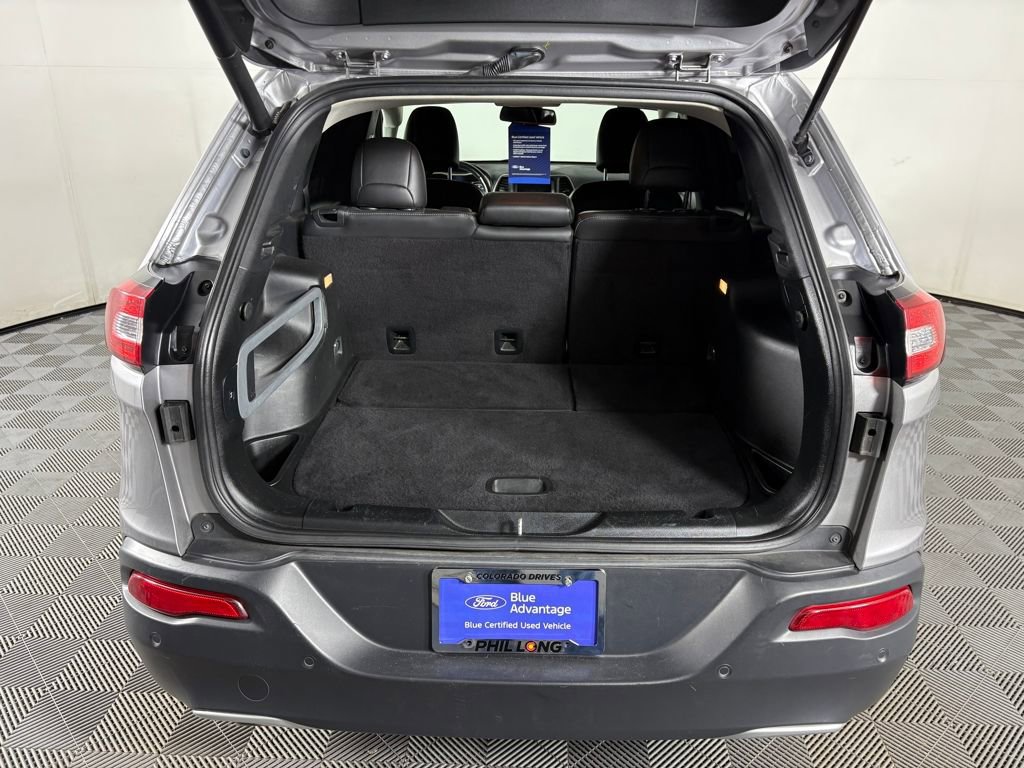 Used 2018 Jeep Cherokee Limited w/ Luxury Group image 31