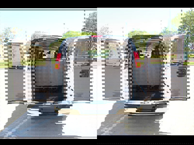 Used 2020 Chevrolet Express 2500 LT w/ LT Preferred Equipment Group image 9