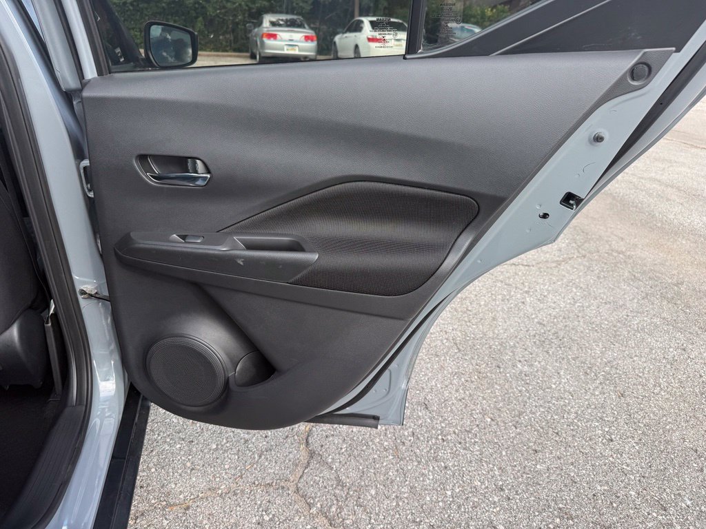 Used 2021 Nissan Kicks SV FWD image 35