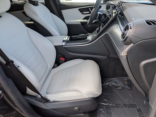 Used 2025 Mercedes-Benz GLC 350e 4MATIC image 21