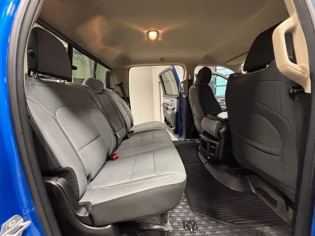 Used 2020 RAM 1500 Big Horn AWD/4WD image 40