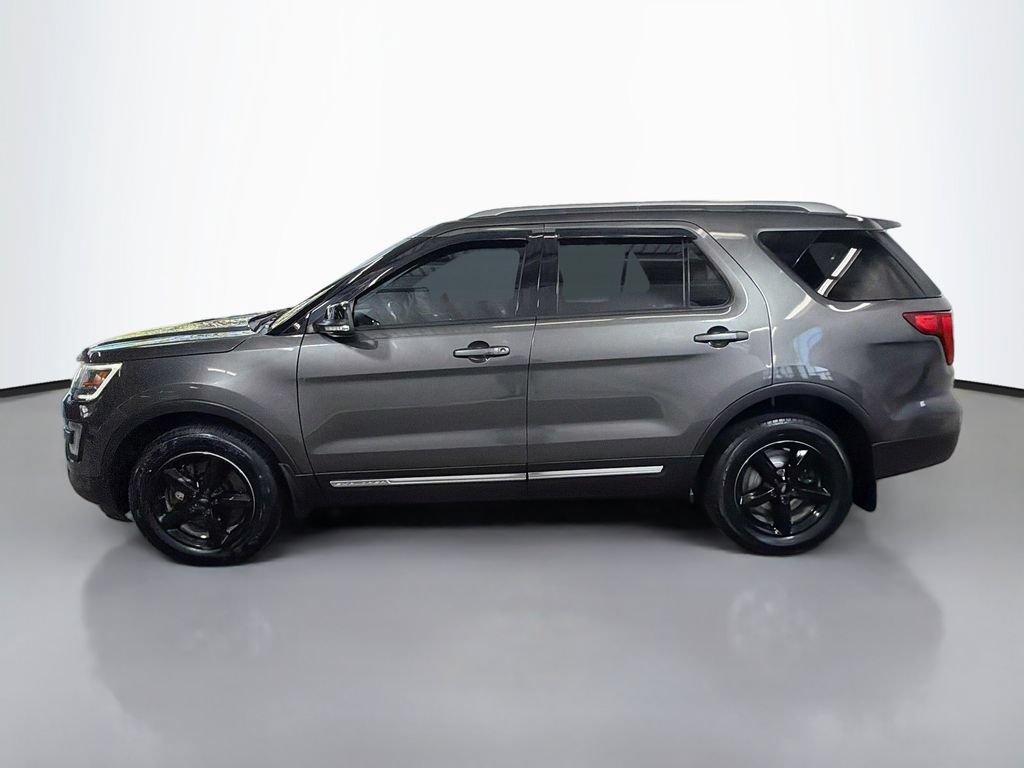 Used 2016 Ford Explorer XLT AWD/4WD image 6