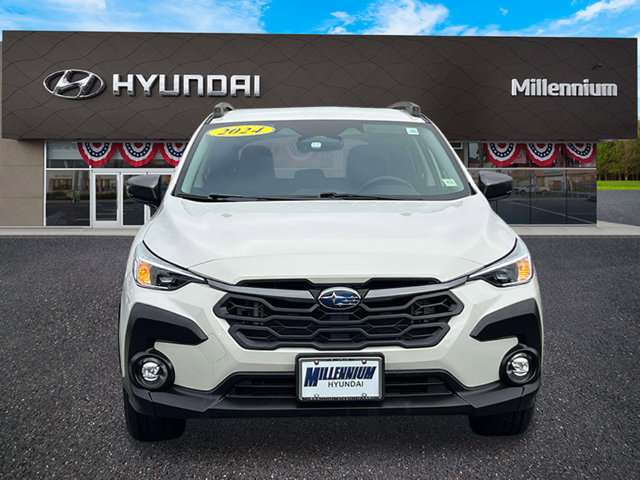 Used 2024 Subaru Crosstrek 2.0i Premium AWD/4WD image 2