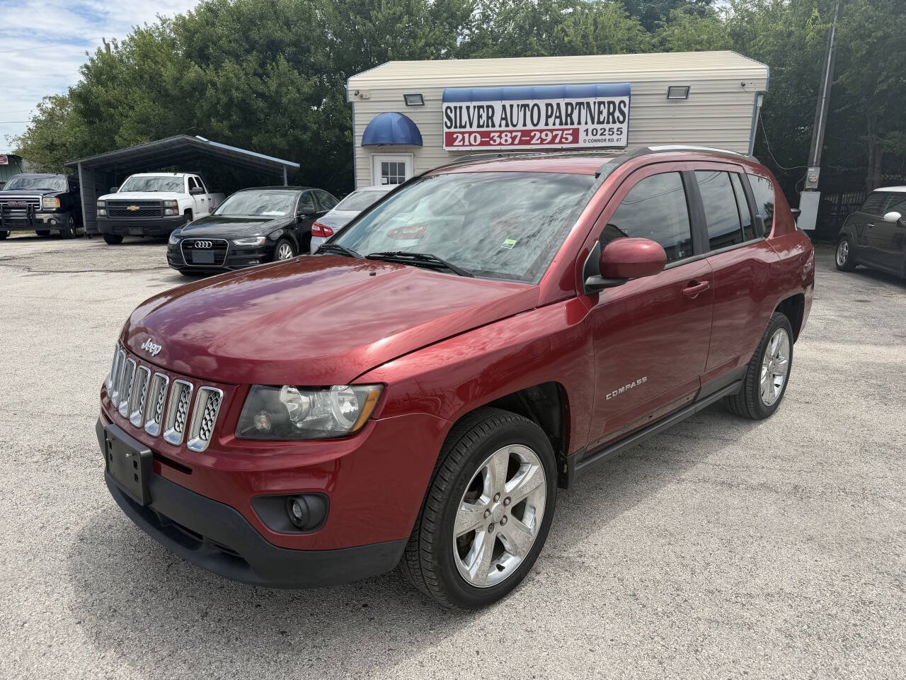 Used 2014 Jeep Compass Latitude w/ Sun/Sound Group