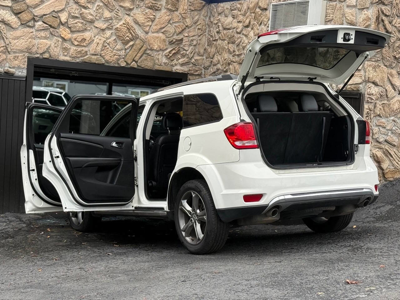 Used 2017 Dodge Journey Crossroad image 6