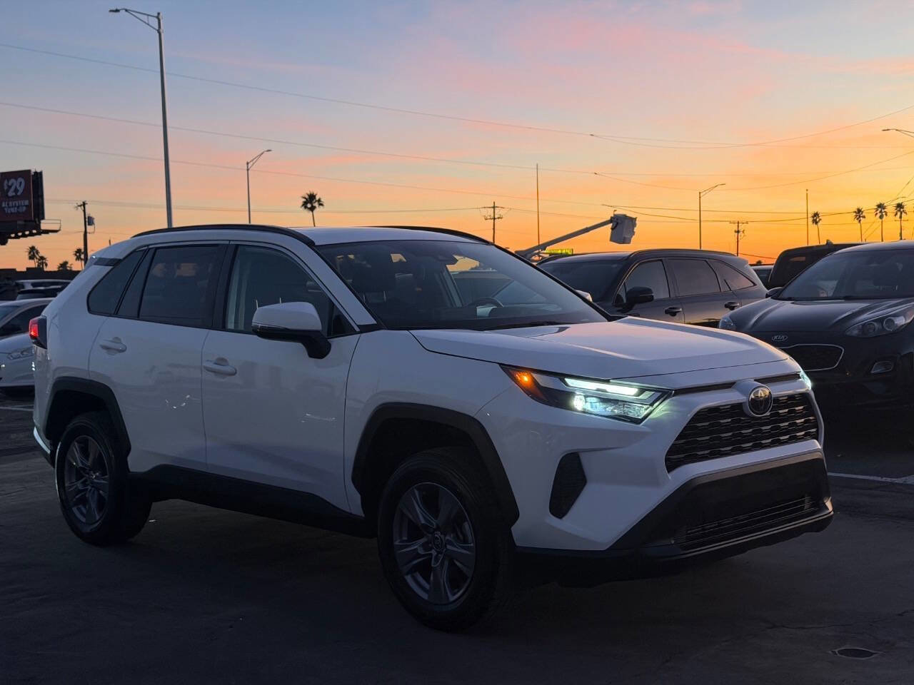 Used 2024 Toyota RAV4 XLE w/ Convenience Package image 15