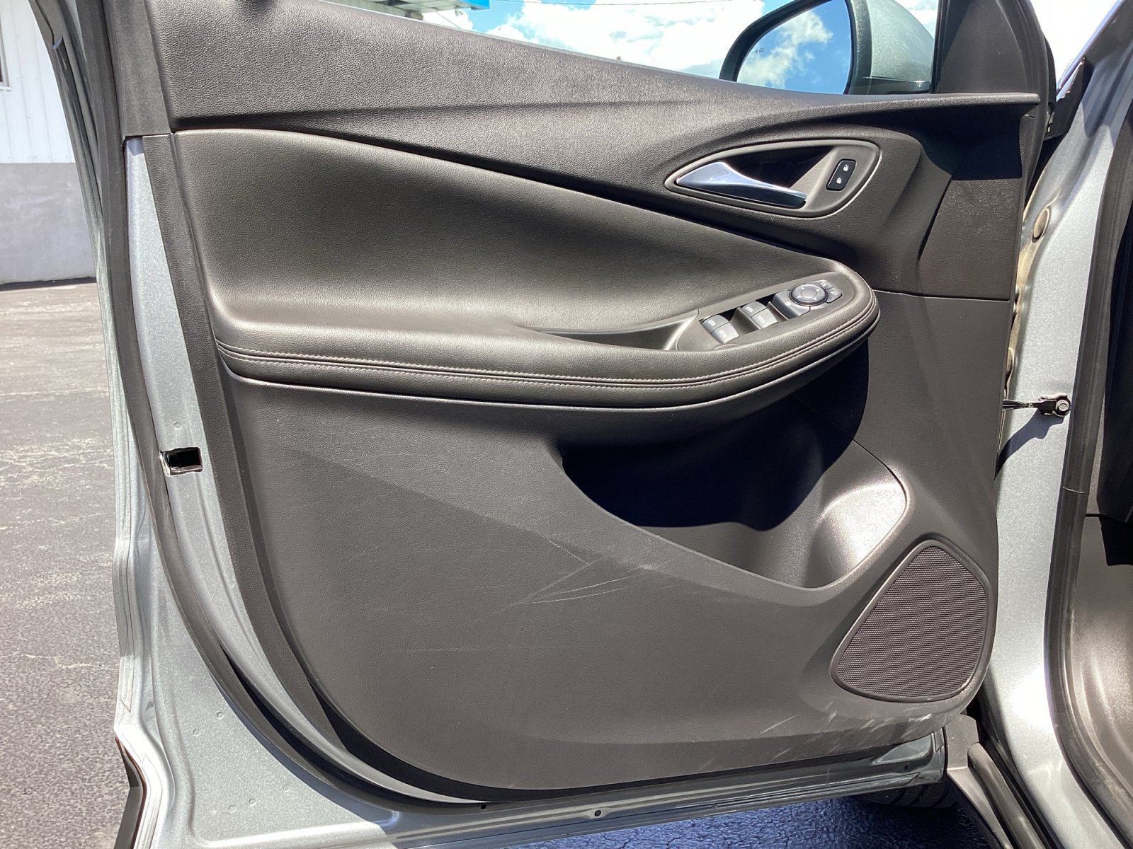 Used 2025 Buick Encore GX Preferred FWD image 29