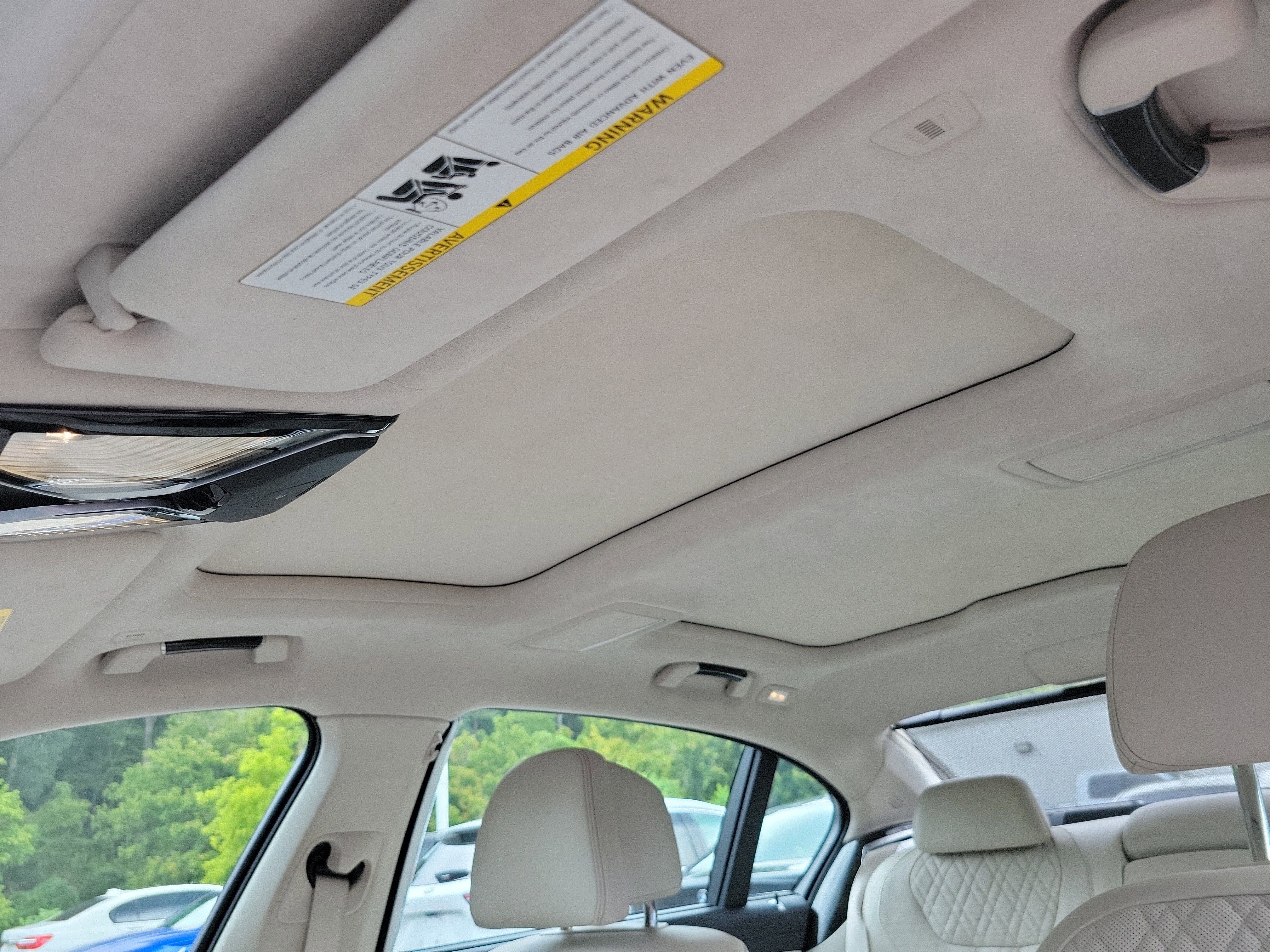 Used 2018 BMW 750i xDrive image 15