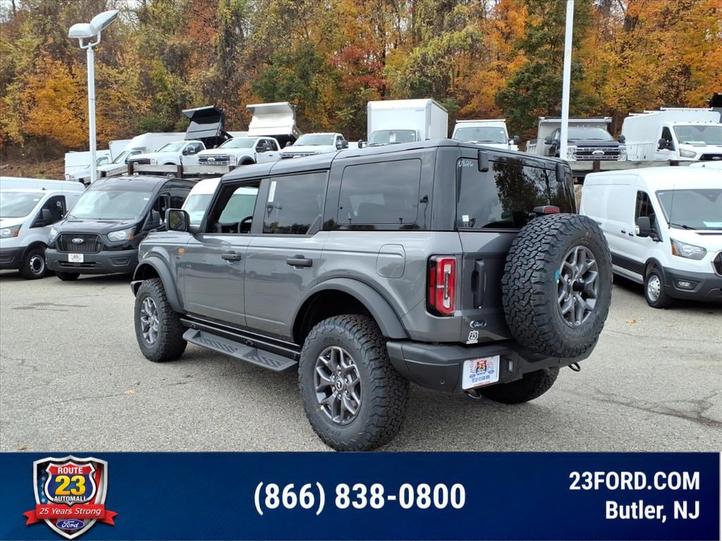 New 2025 Ford Bronco Badlands AWD/4WD image 4
