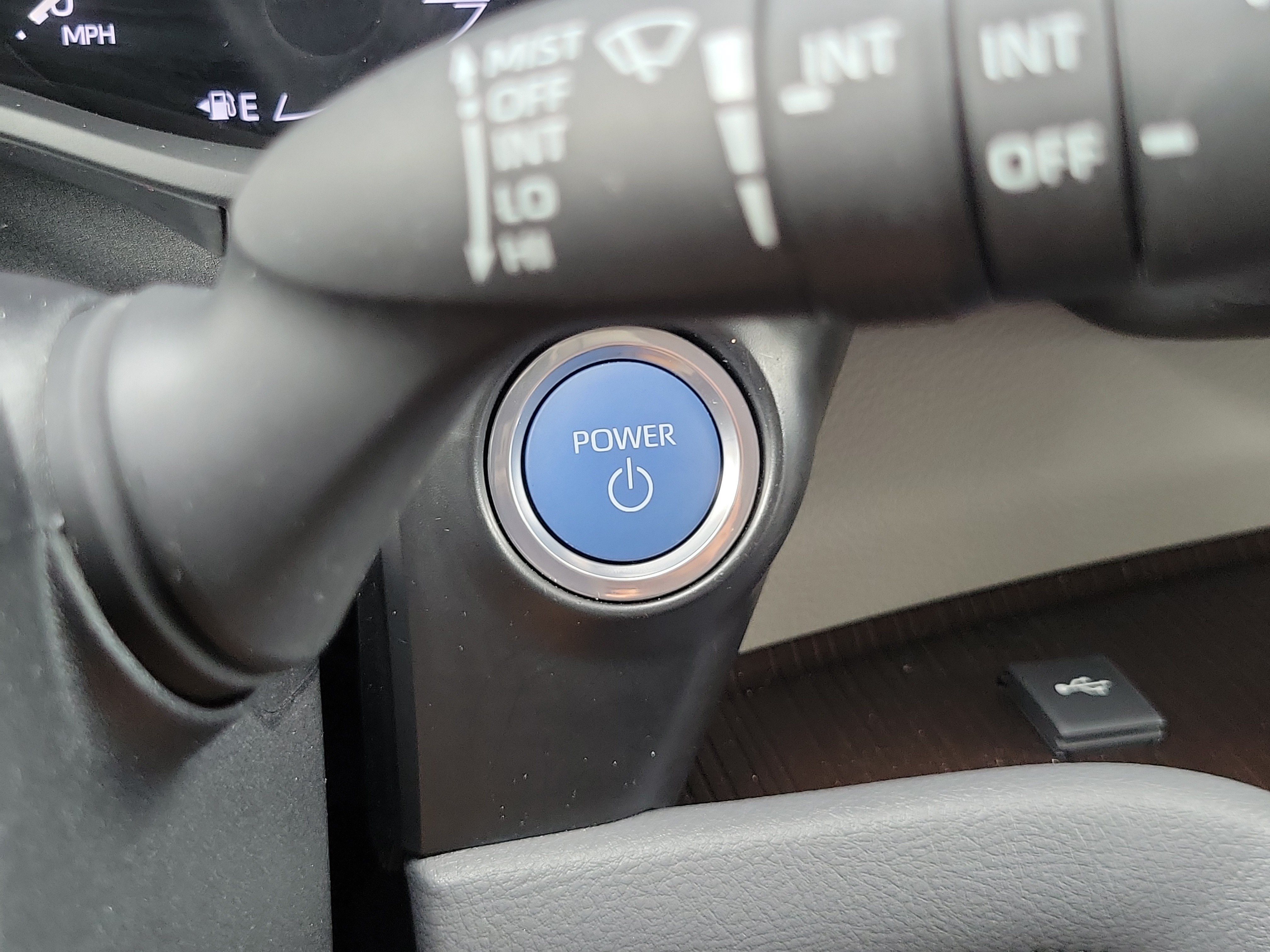 Used 2021 Toyota Sienna LE w/ LE Plus Package FWD image 29
