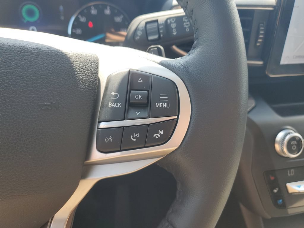Used 2020 Ford Explorer Limited w/ Class III Trailer Tow Package AWD/4WD image 21