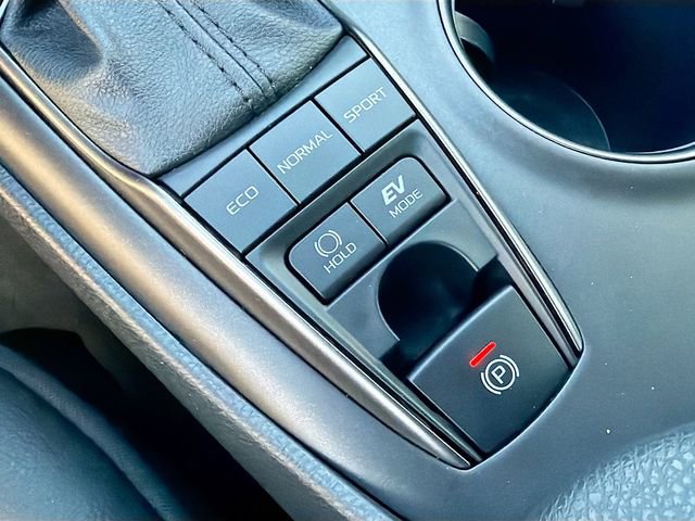 Used 2021 Toyota Camry XSE image 28
