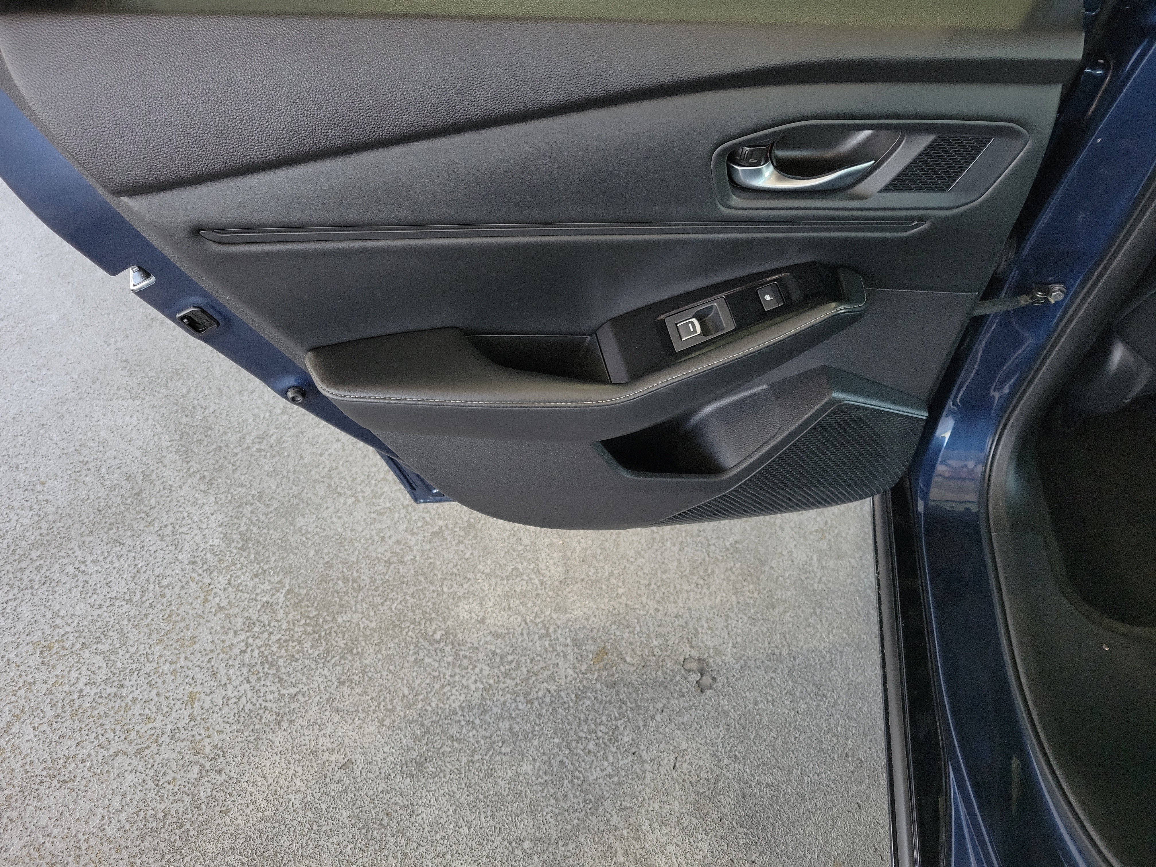 Used 2023 Honda Accord Touring image 12