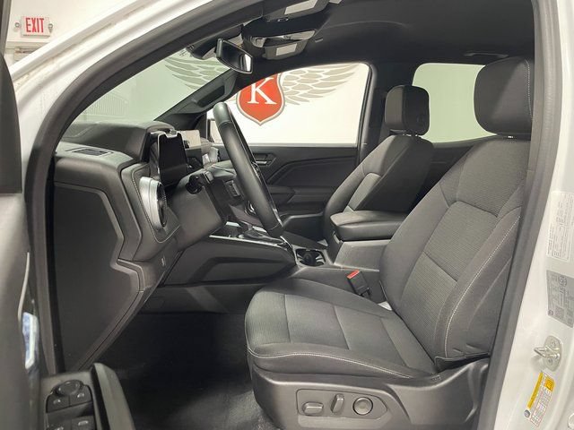 Used 2024 Chevrolet Colorado LT w/ LT Convenience Package II AWD/4WD image 11