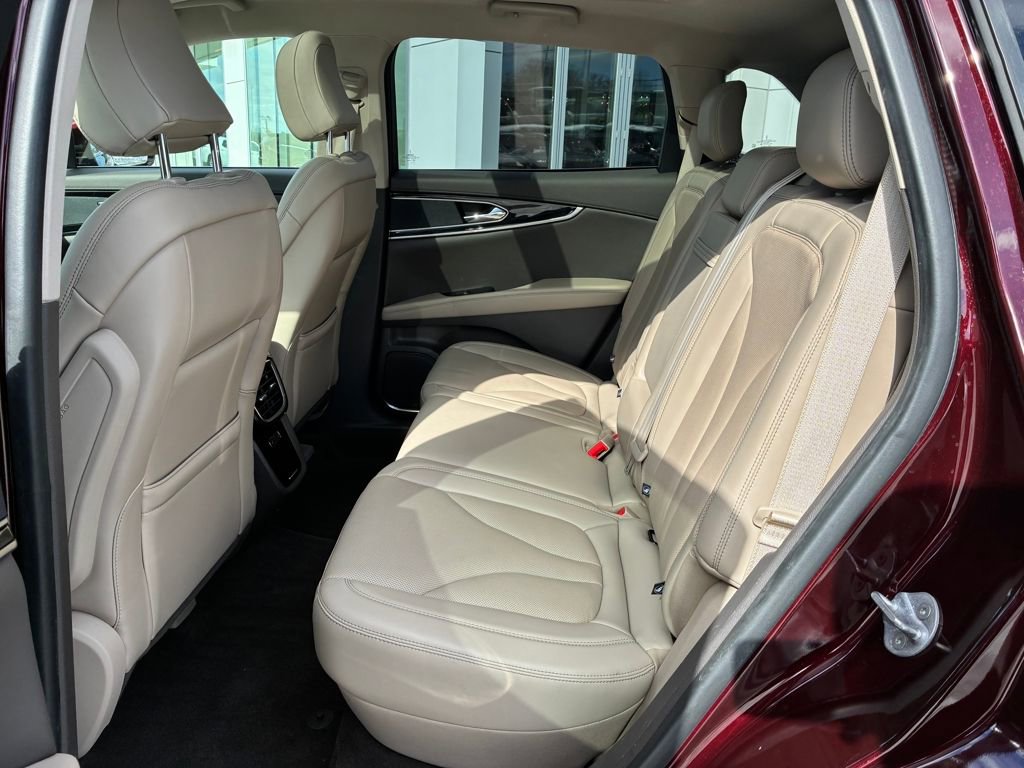 Certified 2023 Lincoln Nautilus Reserve image 21