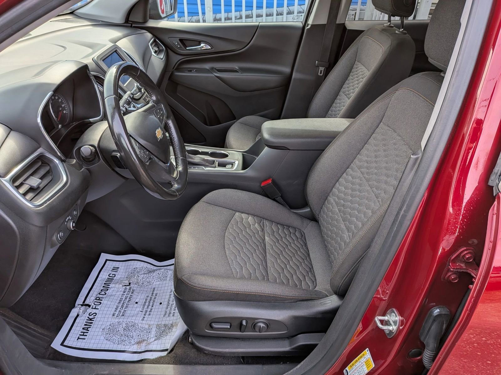 Used 2020 Chevrolet Equinox LT image 18