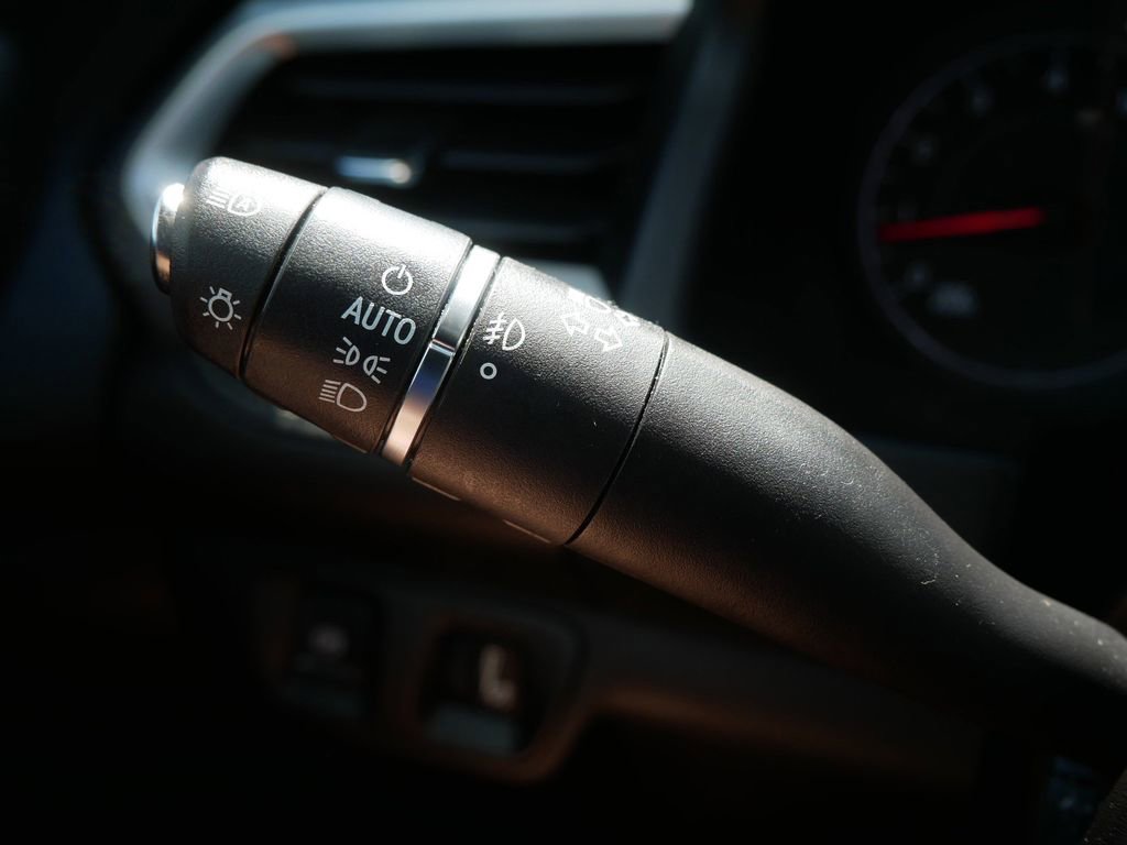 Used 2019 GMC Acadia SLT AWD/4WD image 28
