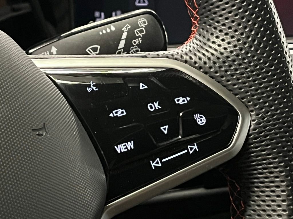 Used 2024 Volkswagen GTI SE w/ SE Leather Seats Package image 27