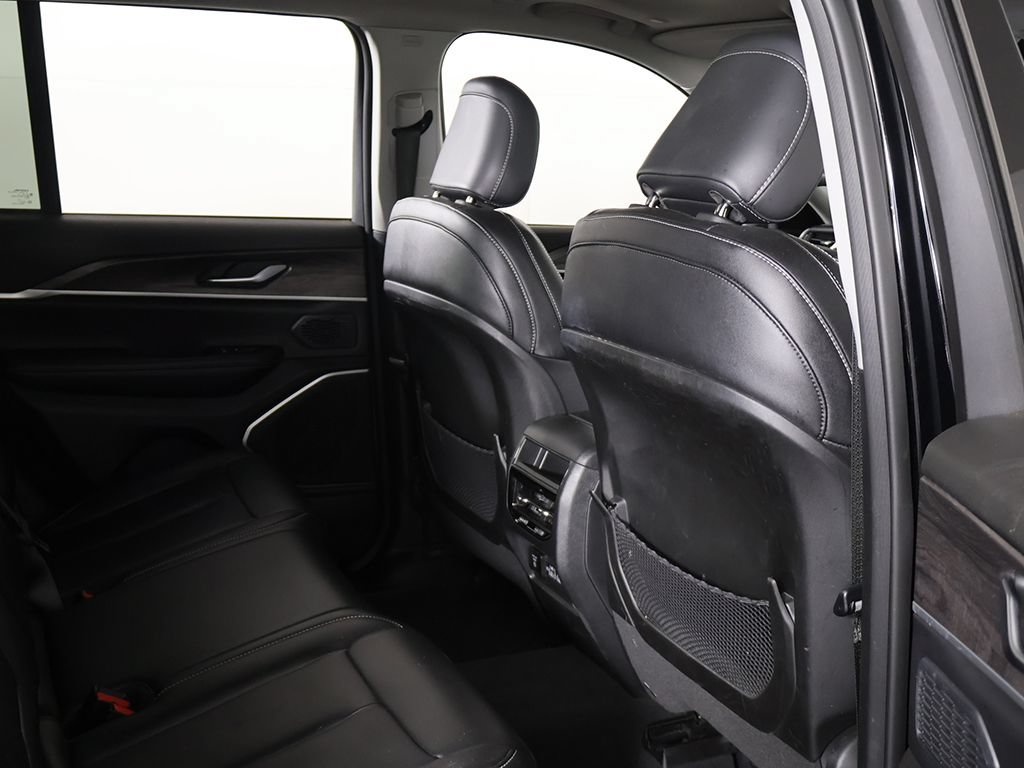 Used 2024 Jeep Grand Cherokee Limited 4xe AWD/4WD image 32