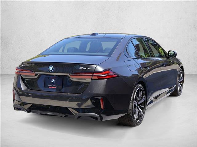 Used 2026 BMW 550e xDrive AWD/4WD image 2