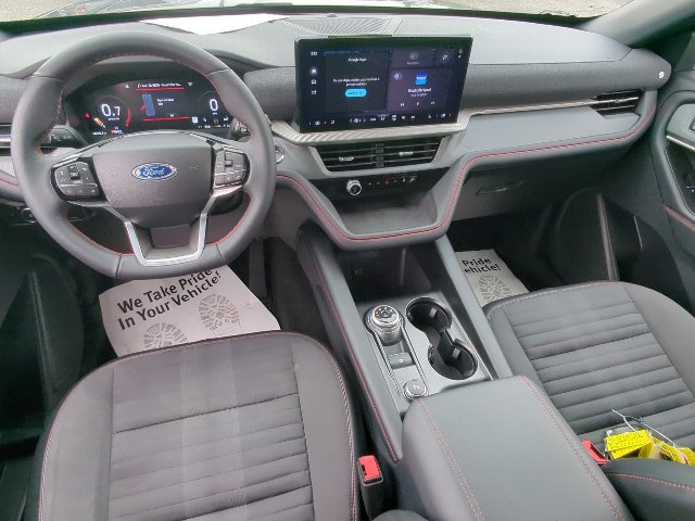 Used 2026 Ford Explorer ST-Line w/ ST-Line Street Pack AWD/4WD image 15