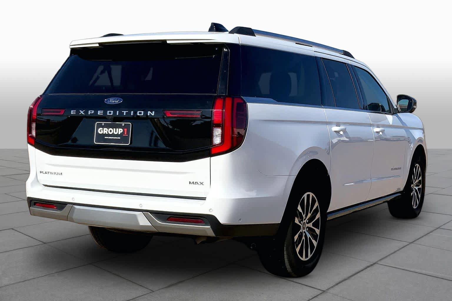 Used 2025 Ford Expedition Max Platinum AWD/4WD image 25