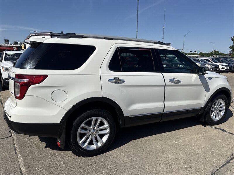 Used 2011 Ford Explorer XLT w/ 202A Rapid Spec Order Code AWD/4WD image 8