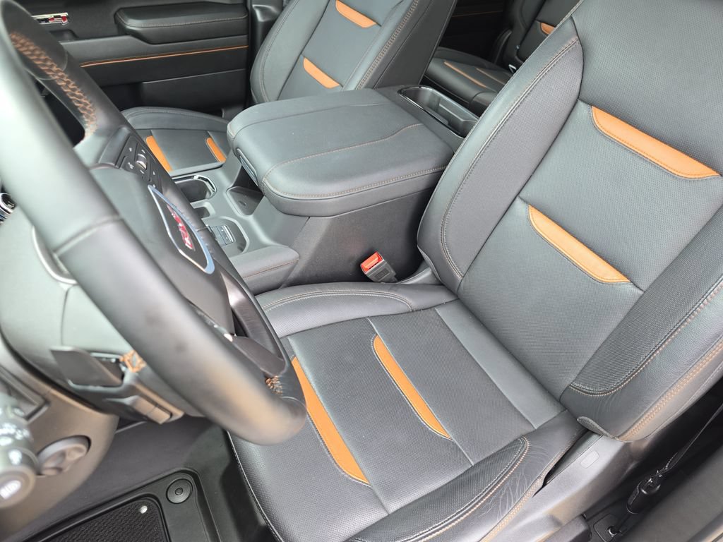 Used 2024 GMC Sierra 1500 AT4 w/ AT4 Premium Package AWD/4WD image 16