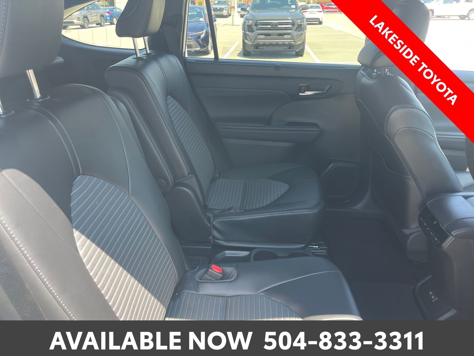 Used 2022 Toyota Highlander XSE FWD image 18