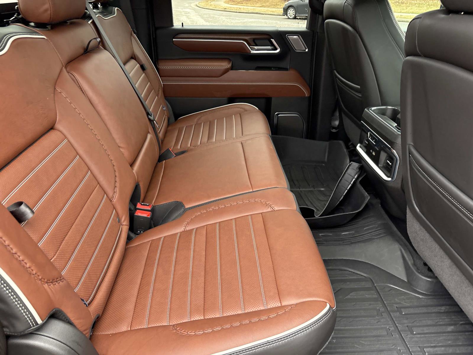 Used 2025 GMC Sierra 2500 Denali Ultimate image 33