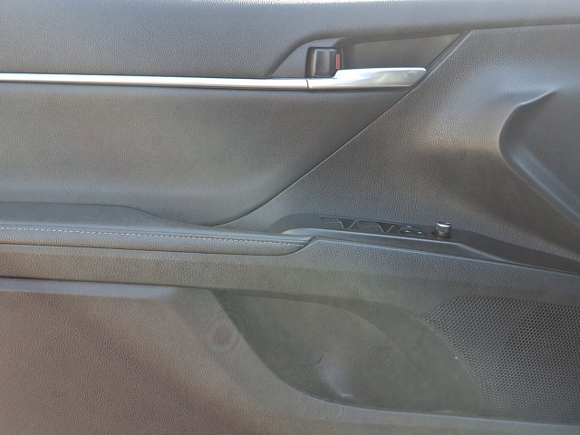 Used 2024 Toyota Camry XSE FWD image 12