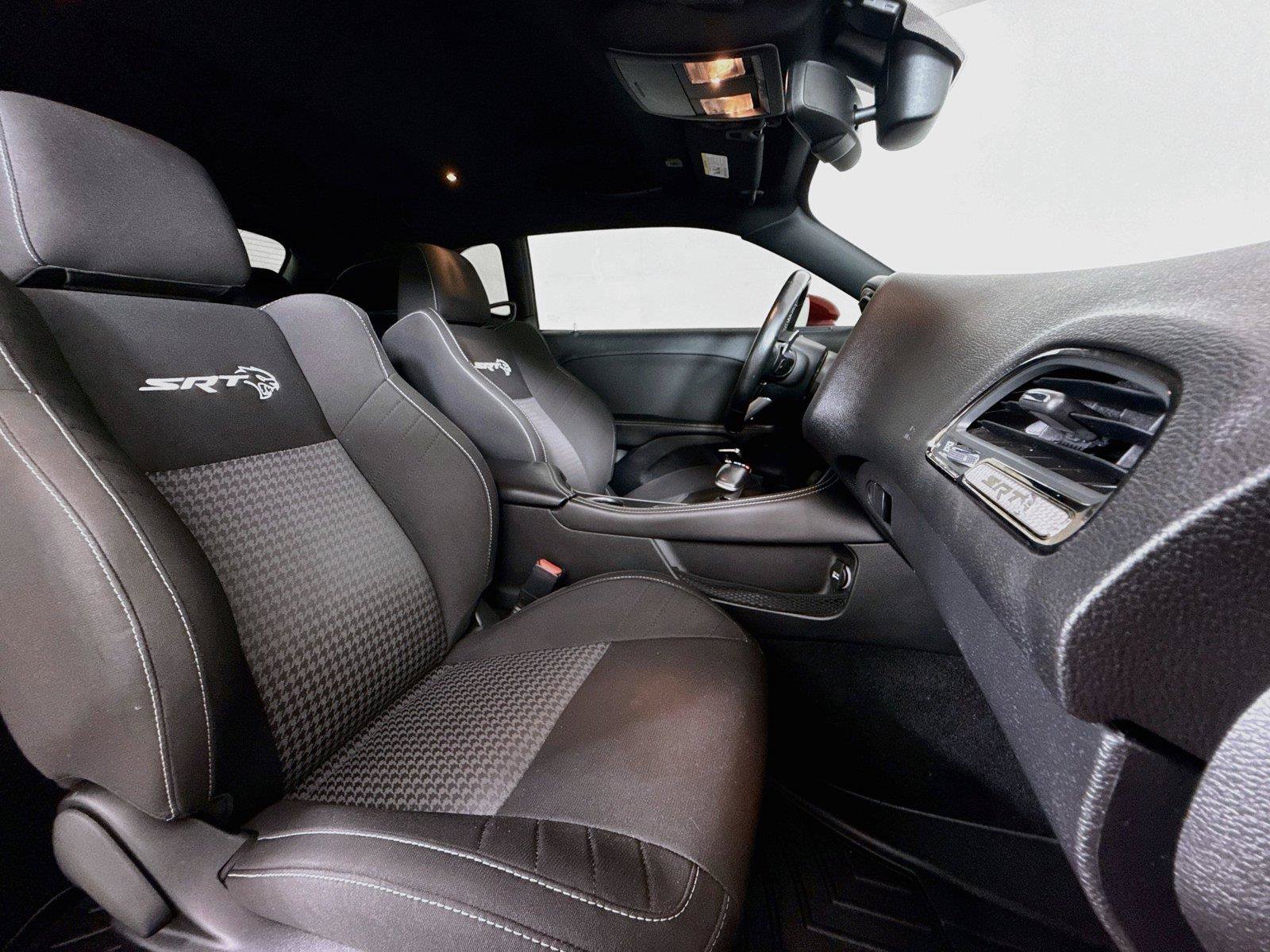 Used 2019 Dodge Challenger SRT Hellcat RWD image 23