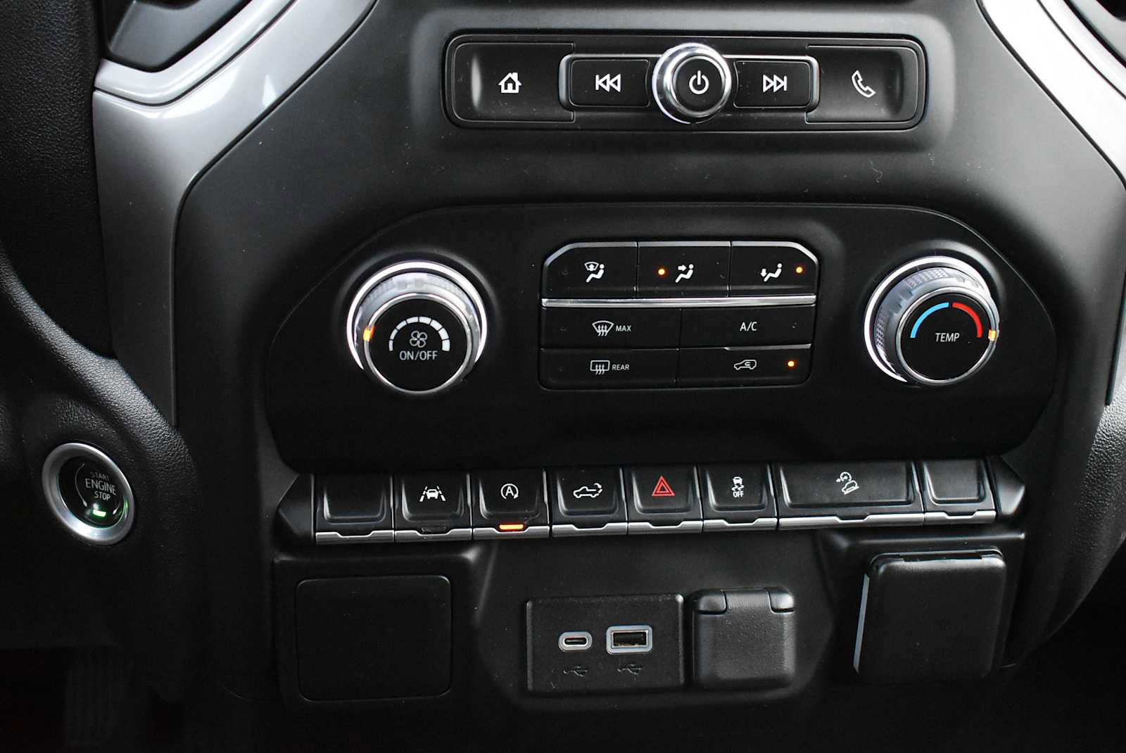 Used 2025 Chevrolet Silverado 1500 Custom image 18