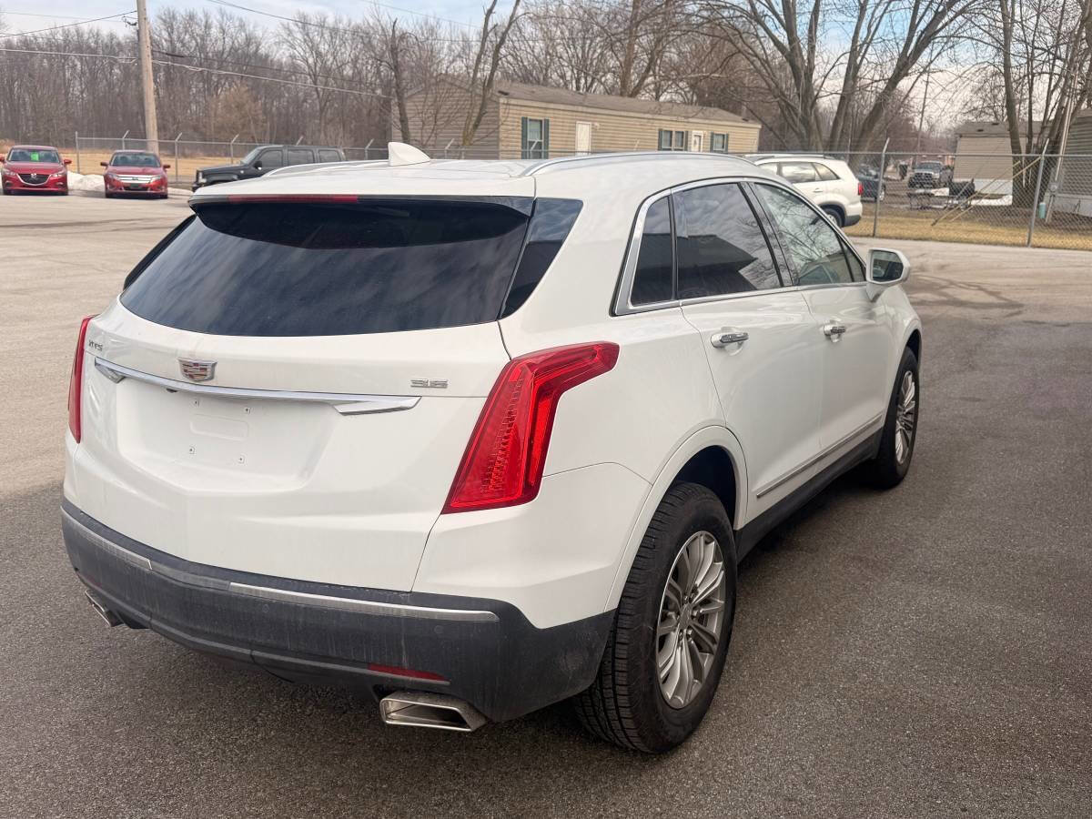 Used 2018 Cadillac XT5 Luxury w/ Driver Awareness Package image 5