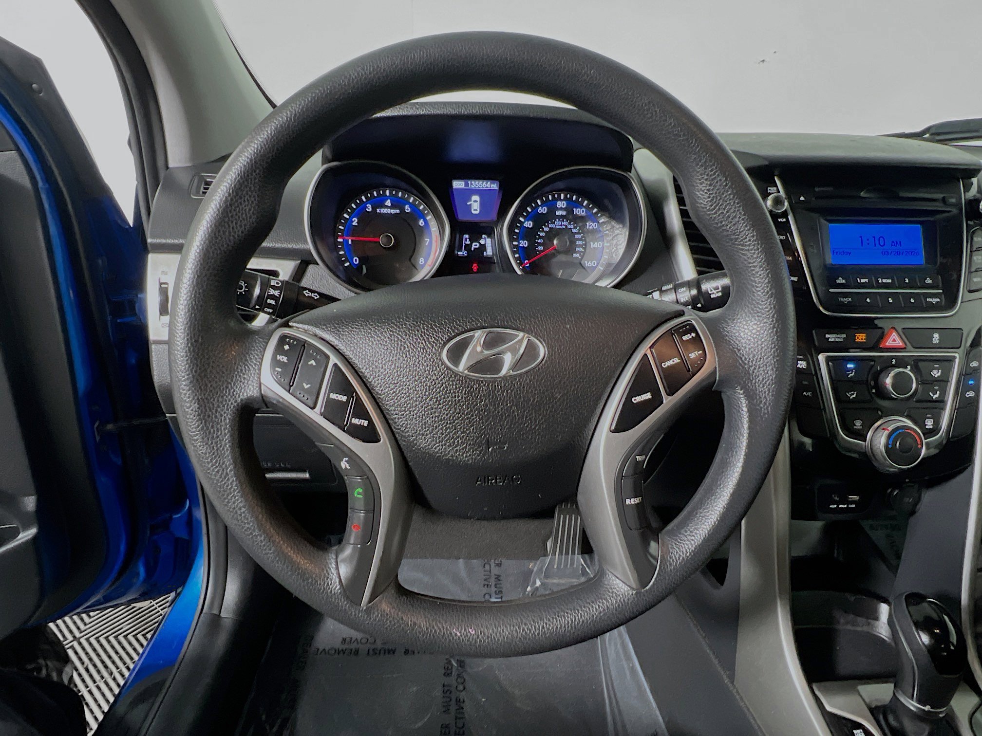 Used 2017 Hyundai Elantra GT image 17