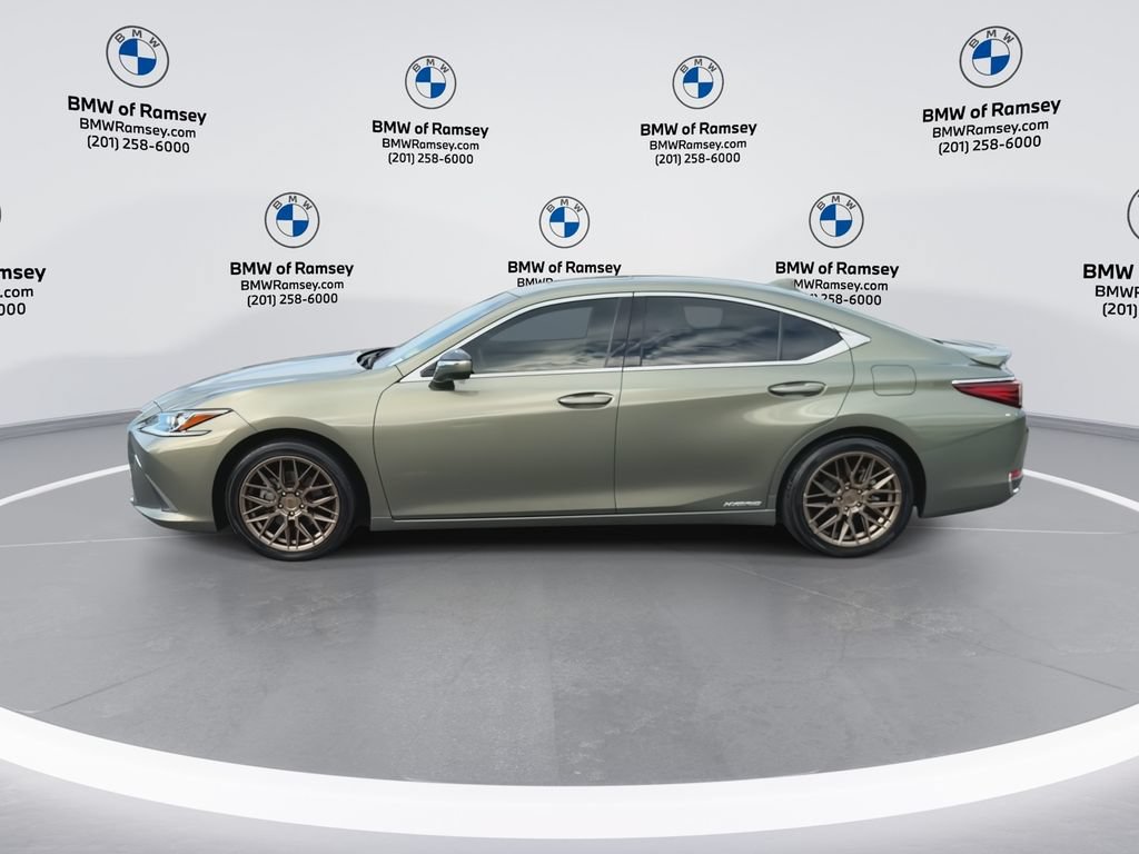 Used 2019 Lexus ES 300h w/ Premium Package FWD image 5