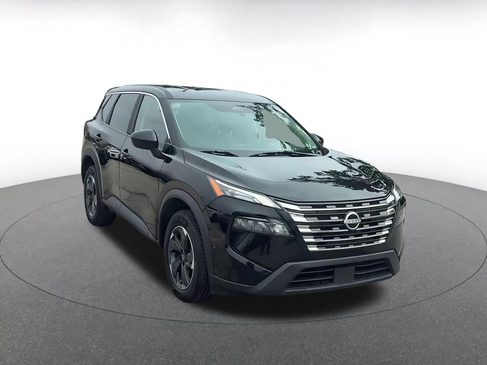 Used 2025 Nissan Rogue SV FWD image 3