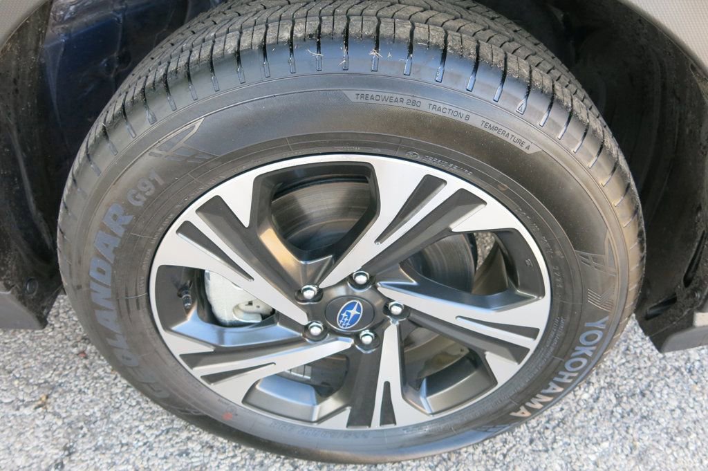 Used 2025 Subaru Crosstrek 2.0i Premium image 35