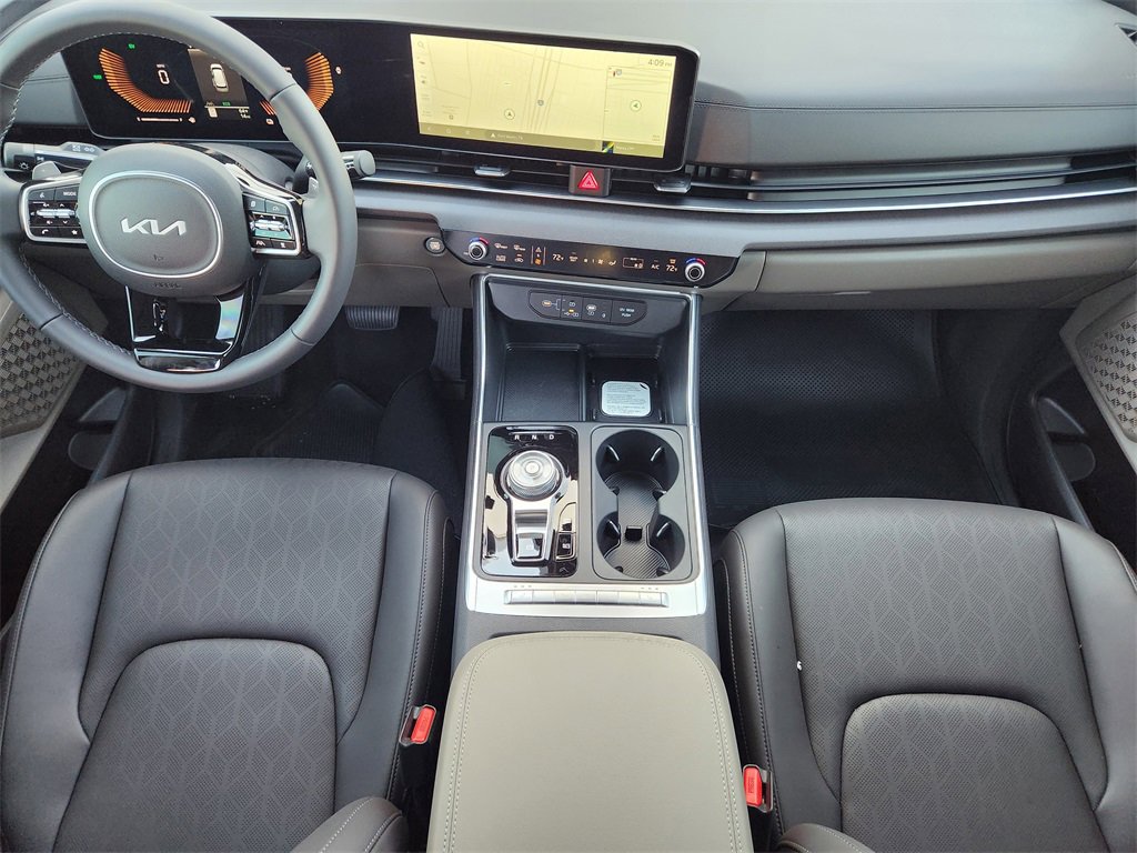 New 2026 Kia Carnival EX image 18