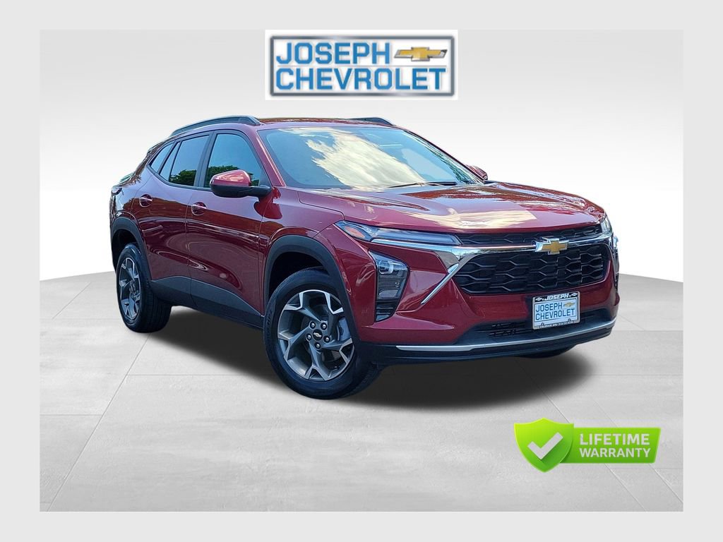 Used 2025 Chevrolet Trax LT