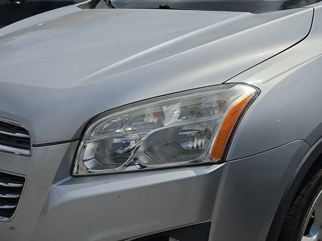 Used 2016 Chevrolet Trax LTZ FWD image 9